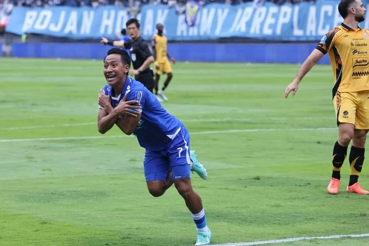 Souza Ngamuk: Persib vs Persija Bukan Sepak Bola, Balas Serang Jakarta