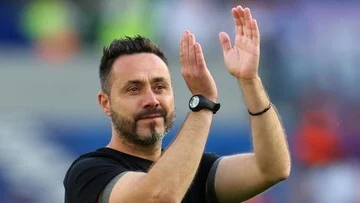 De Zerbi Resmi Nahkodai Tottenham: Era Baru di London Utara Dimulai!