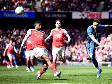 Kejutan Liga Inggris: Arsenal Tersandung, Tapi Peluang Juara Tetap Paling Bersinar!