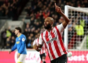 Strategi Jitu Brentford: Cetak Striker, Raup Untung Fantastis! Siap Jual Bintang Baru?